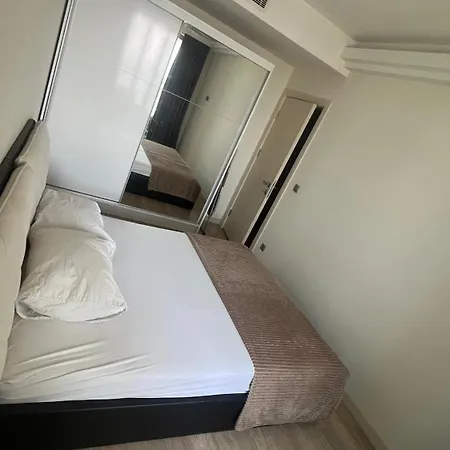 Sky - Adult Only سكوبجي